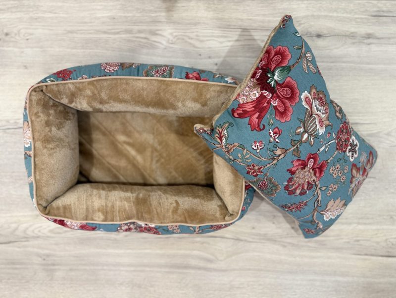 classic modell S méret kutyaágy fekhely cosmopolitanpets virágos kutyaágy