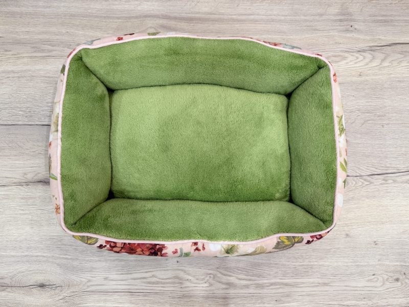 classic modell S méret kutyaágy fekhely cosmopolitanpets virágos kutyaágy
